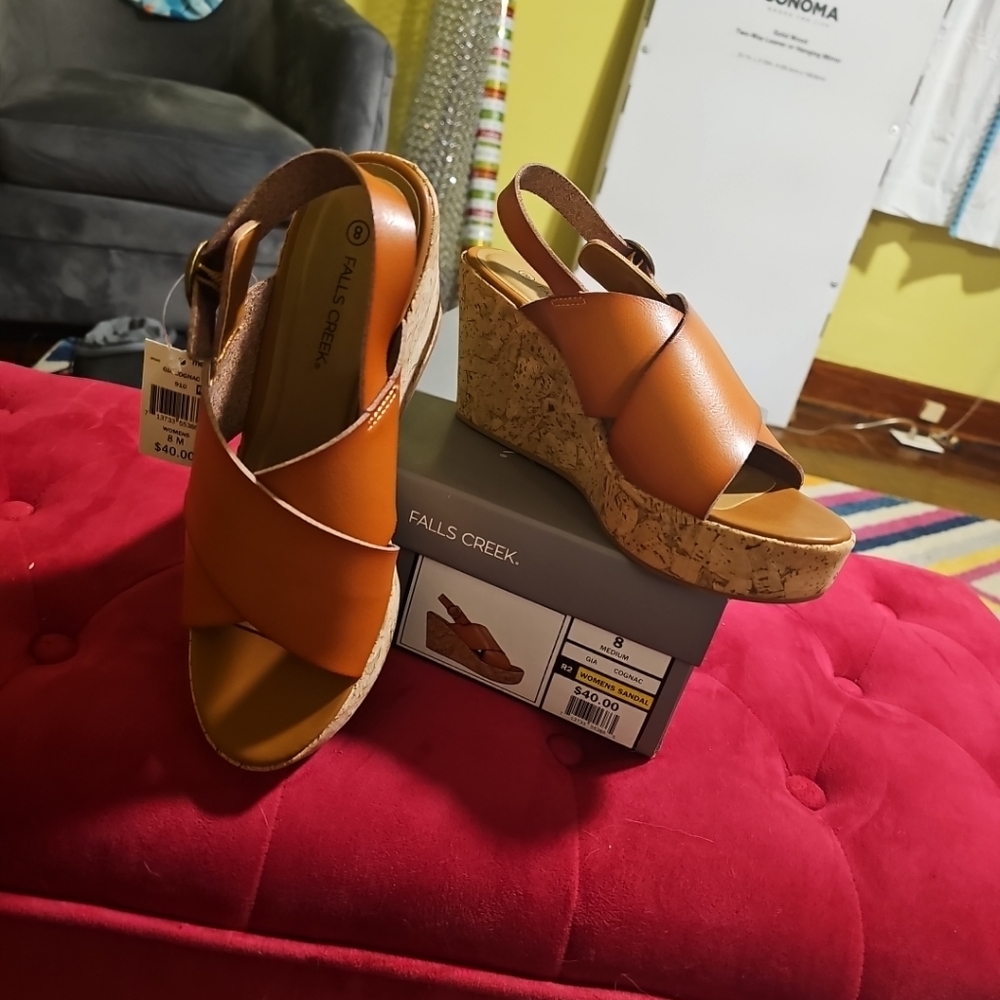 NIB Falls Creek Gia Cognac Sandals Size 8 Cork Platform Buckle Strap Nice!